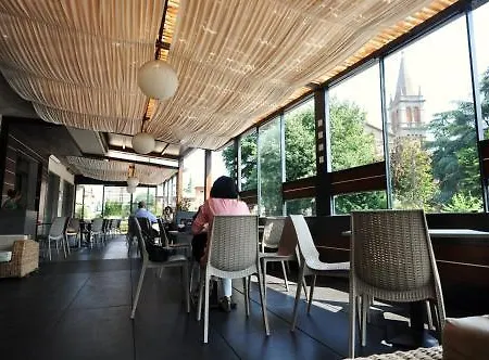 Hotel Drake 3*