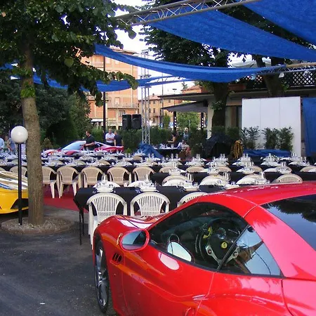 Hotel Drake