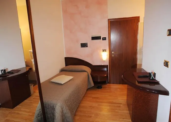 德拉克酒店 马拉内罗